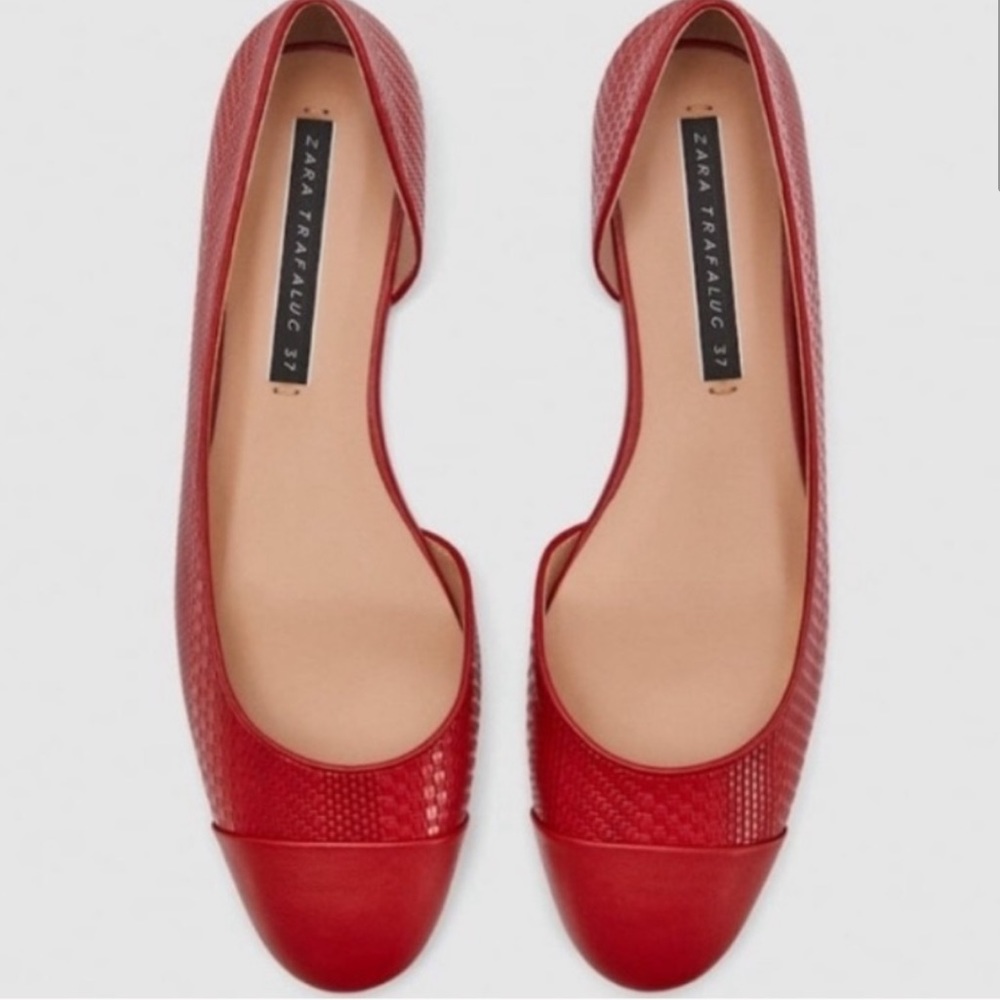Red cap toe Zara flats